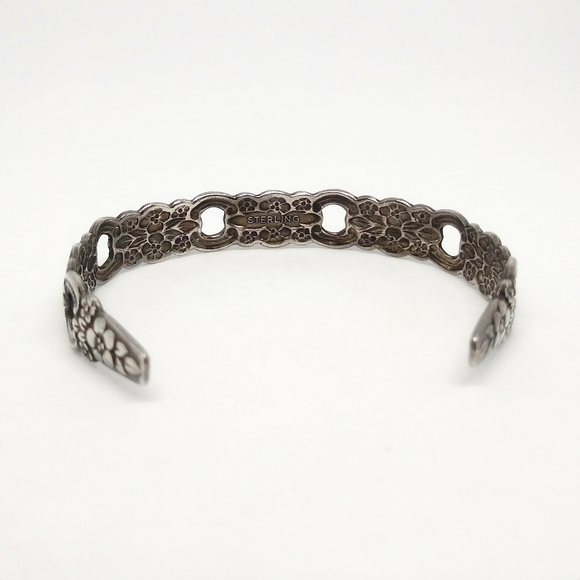 Oxidized sterling silver cuff bracelet - Picture 5 of 5